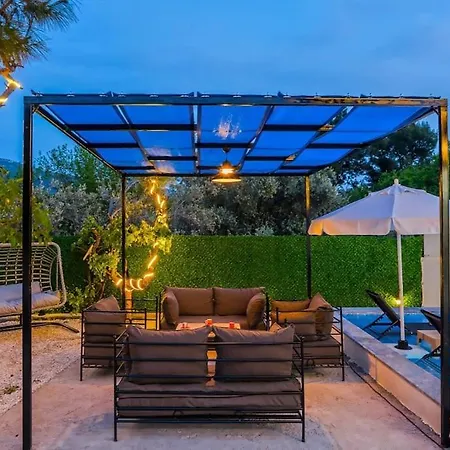 Guenes Kalkan Villa Kas
