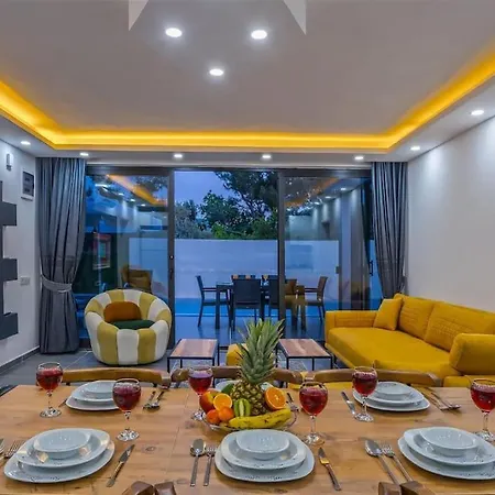 Guenes Kalkan Villa Kas